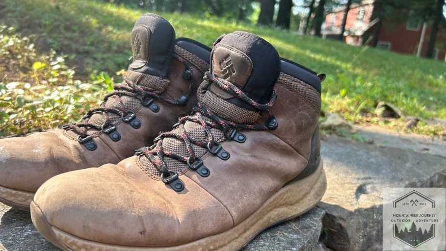 Side view Of the Columbia Newton Ridge highliting the Omni Grip Outsole