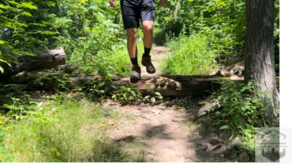 blog-img-1733083497536 testing hiking boots on various terrains
