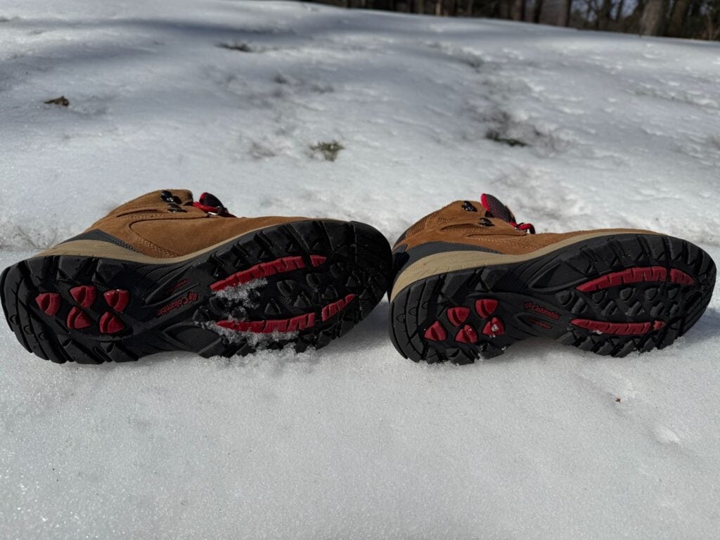 Bottom view of the Columbia Newton Ridge Plus II outsole, highlighting the omni-grip technology
