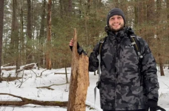 Hiking in proper winter gear