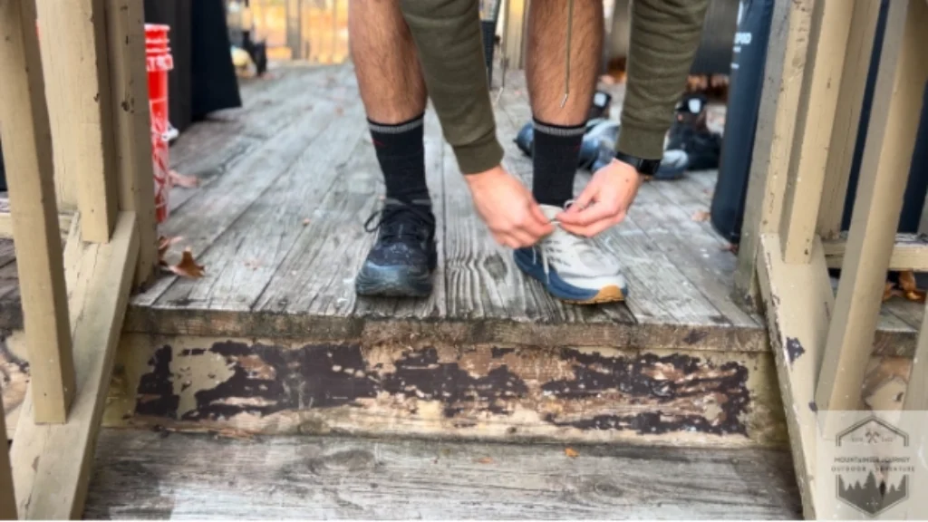 Tying the hoka speedgoat 5 on the left wearing the speedgoat 6 on the right