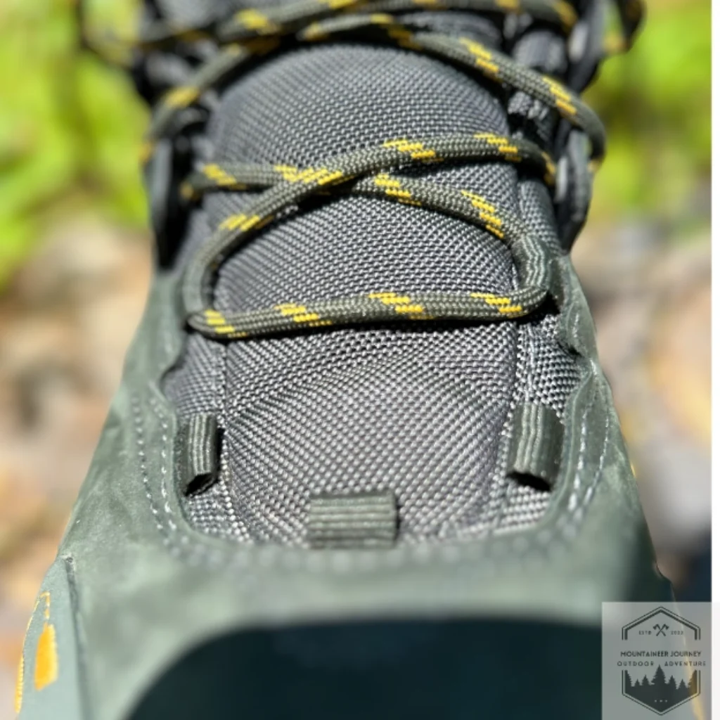 toe lacing method