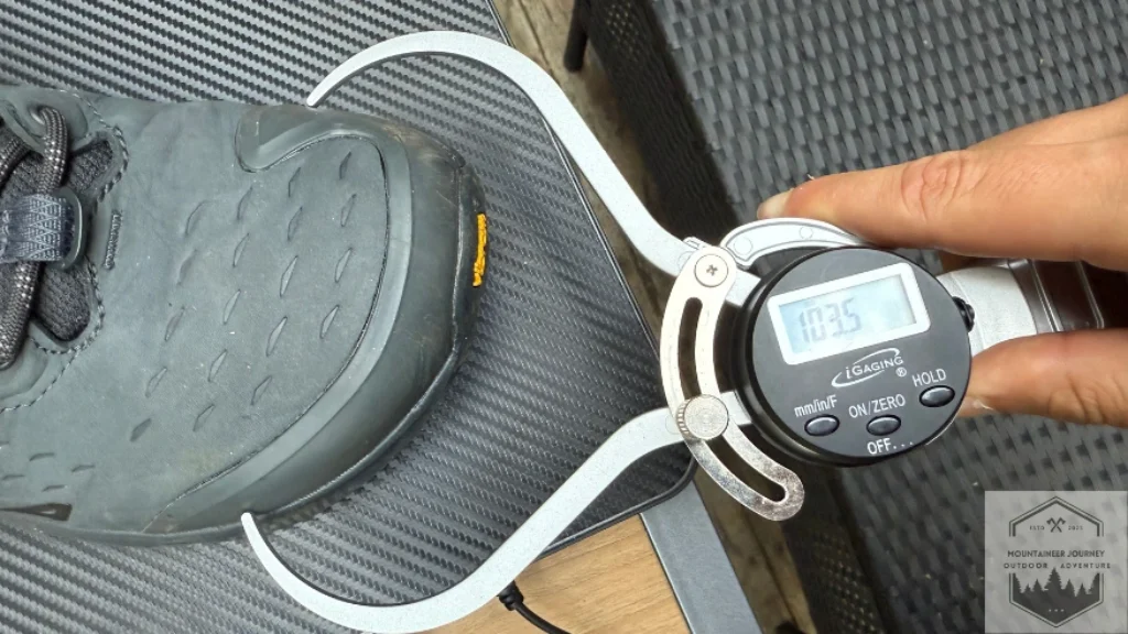 measuring the toe box with my caliper at 103 mm