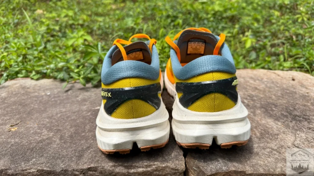 hindfoot view of the shoe with the TPU heel counter