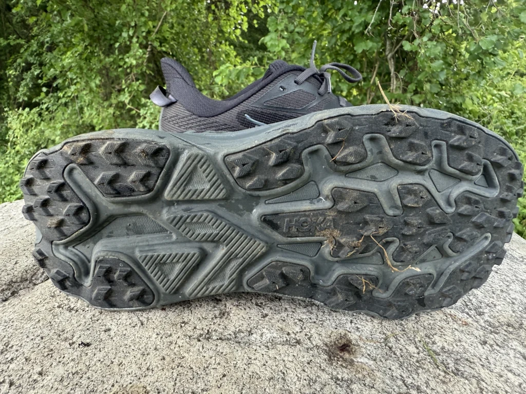 Durabrasion outsole of the challenger 8, 4mm lugs