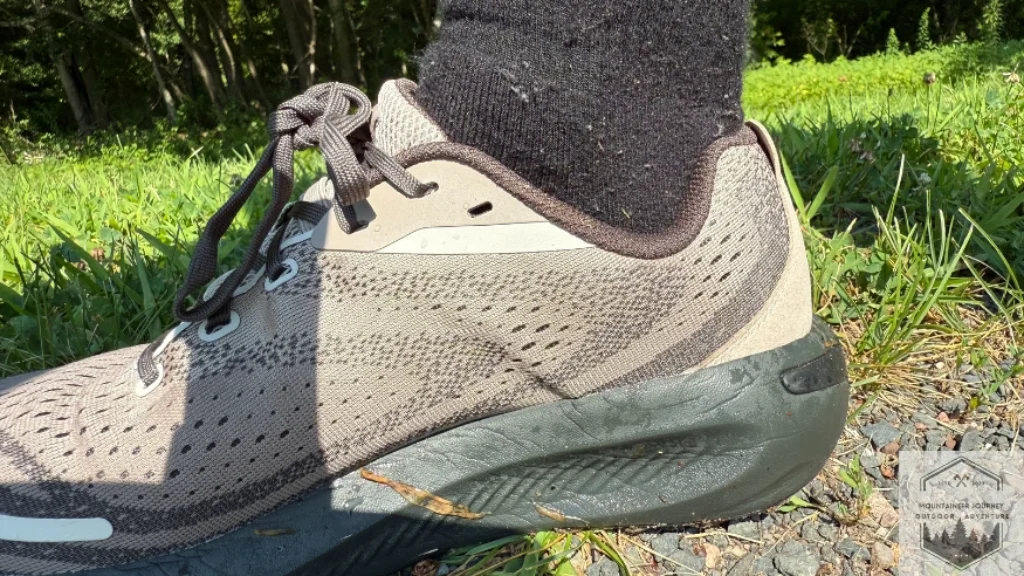 side view of the morphlite with debris on the outsole