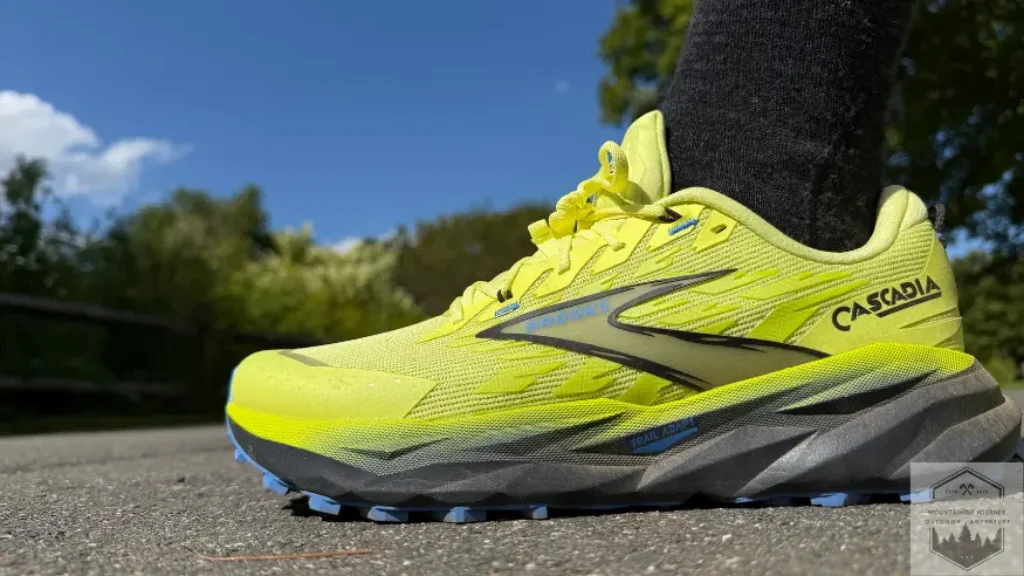 Entire view of the Cascadia 19 with blue sky in background