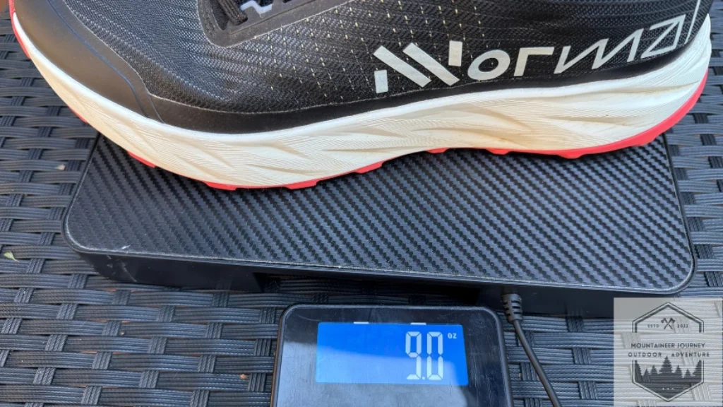 Weighing in the NNormal Kjerag at 9 ounces