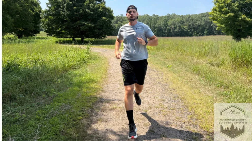 Running on mixed gravel/dirt path
