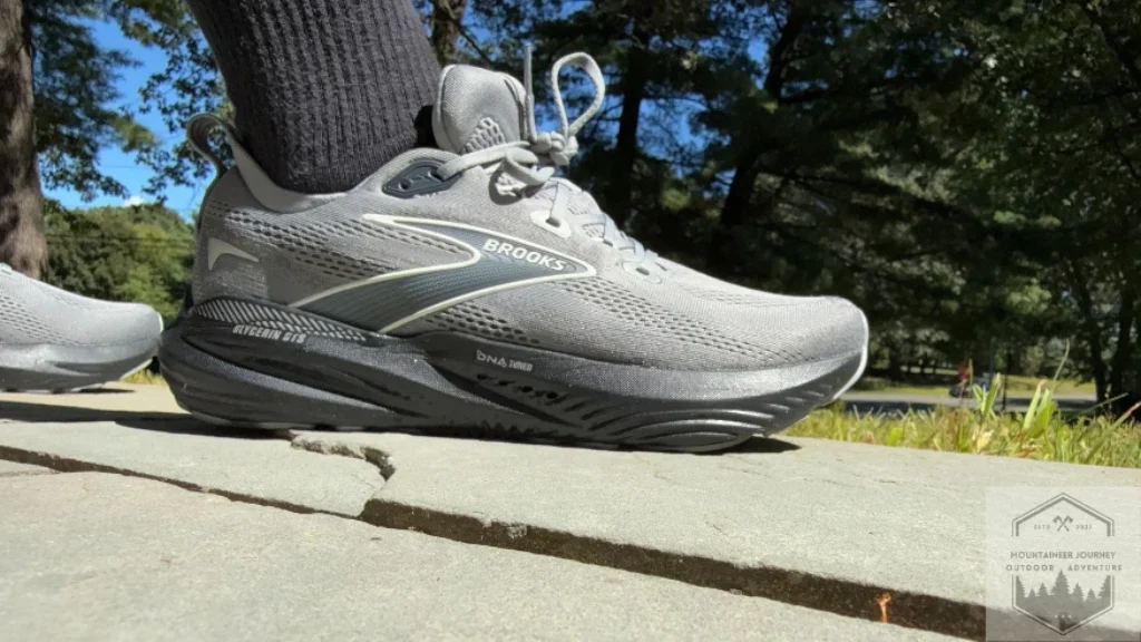 view of the glycerin 22 during testing, laces fit tight and snug