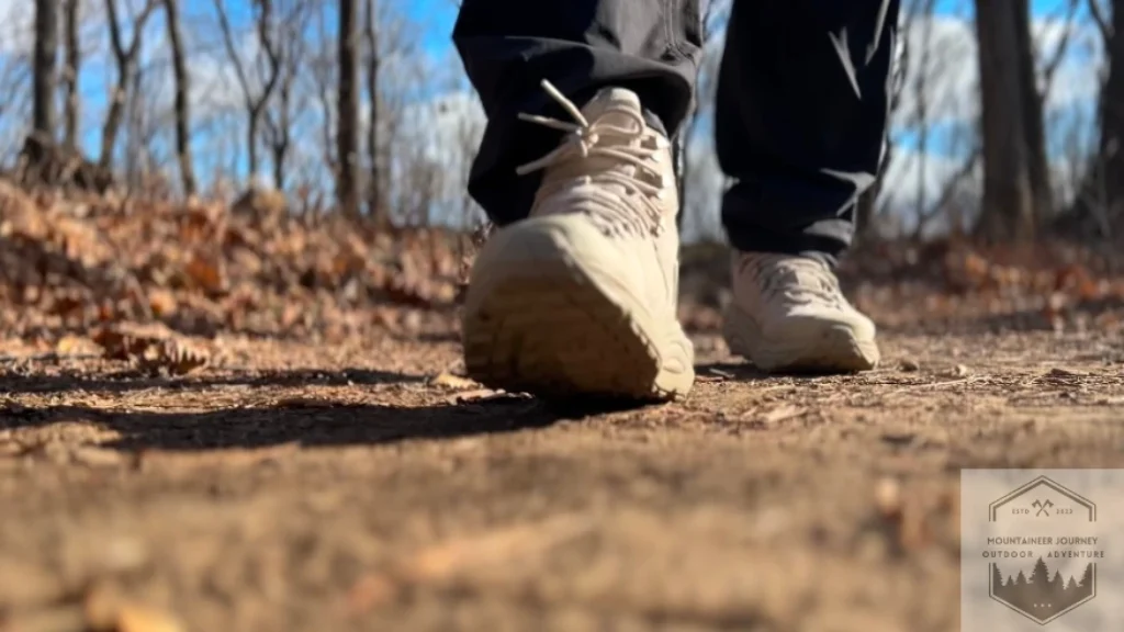 Front view of the toe box of Kaha 3 on the trail