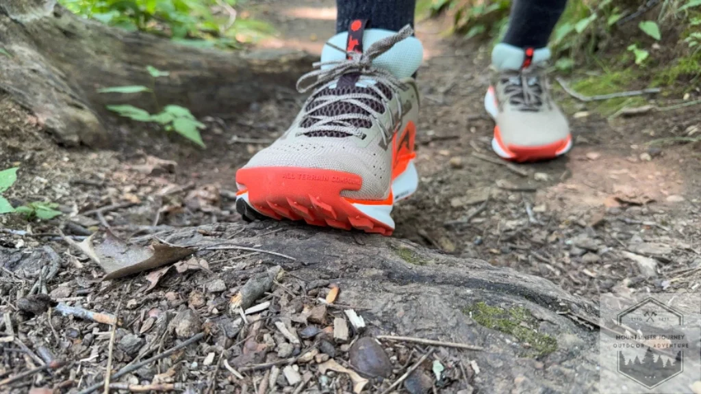 Front view of the Pegasus trail 5 toe bumper