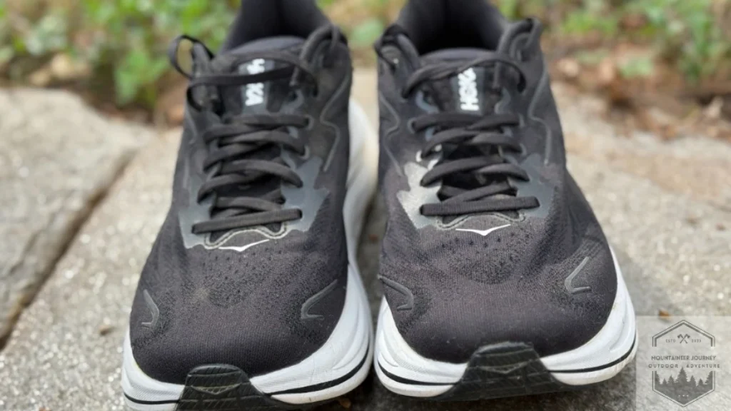 The upper mesh of the Clifton 10, noting the thickness