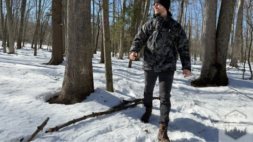 Tess in Quest 5 in the snow, coming downhill