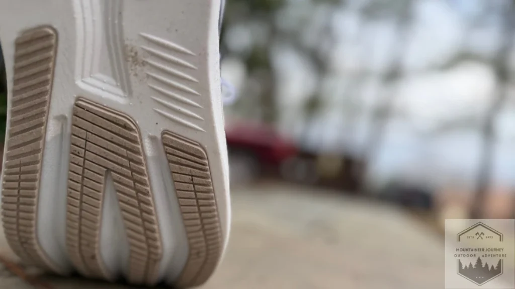 View of the outsole on the glycerin max 2