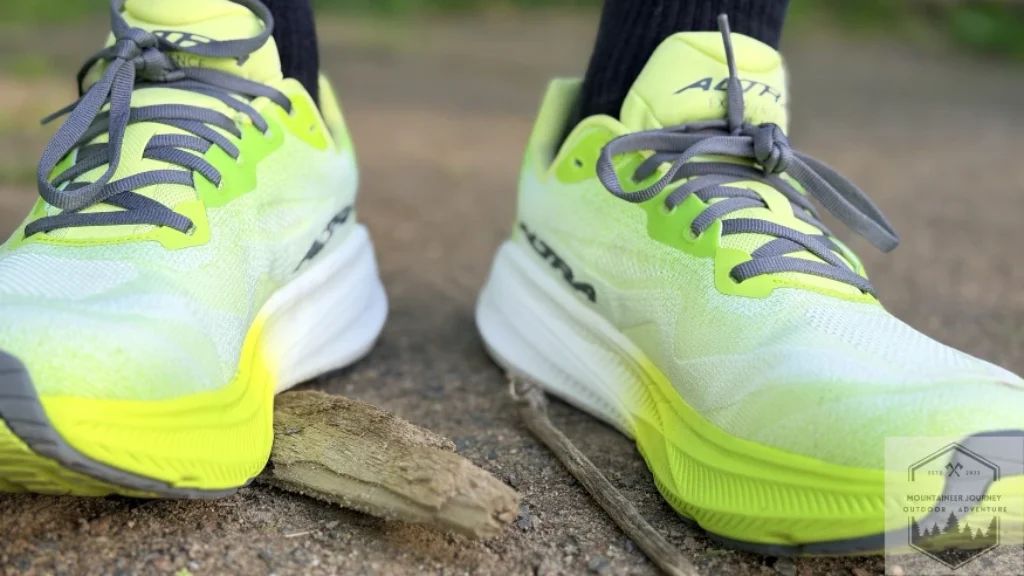 Altra Experience Flow 3 gives a nice pop sensation underfoot
