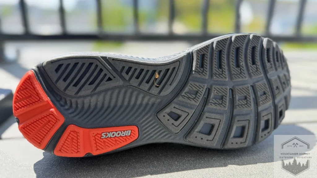 Outsole of Brooks Ghost 18 revealing the traction islands