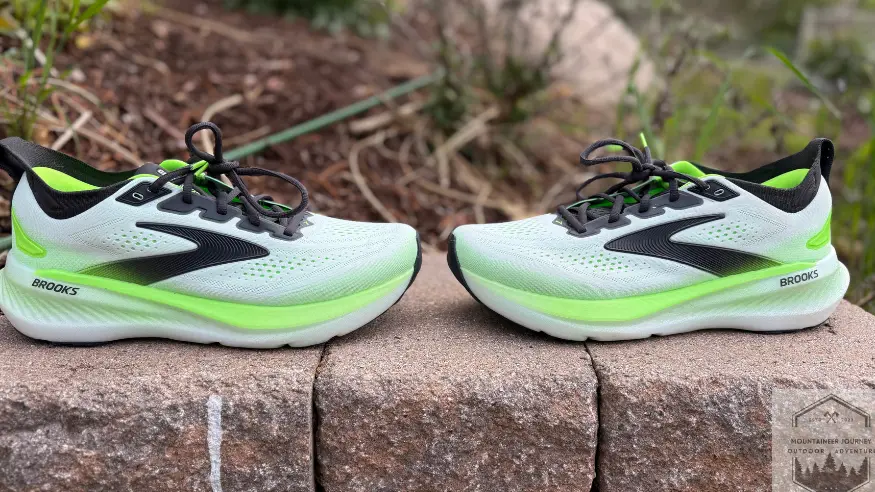 View of the Brooks Glycerin 23 on a wall