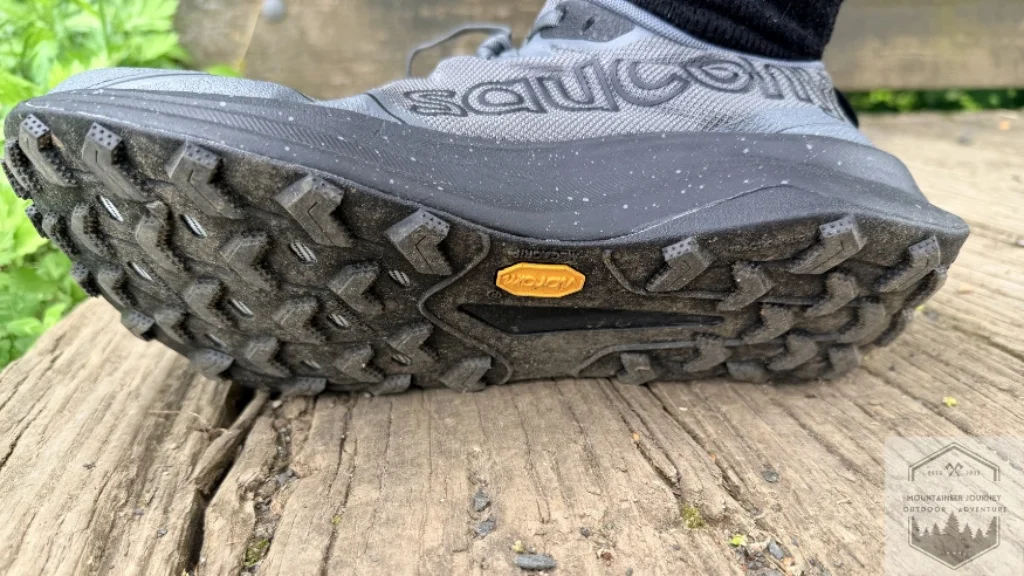 Vibram outsole on Peregrine 16 with reverse lugs in heel