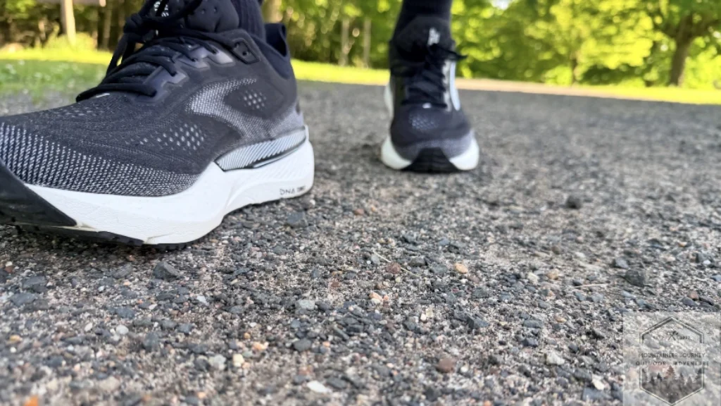 Testing step-in comfort over uneven gravel