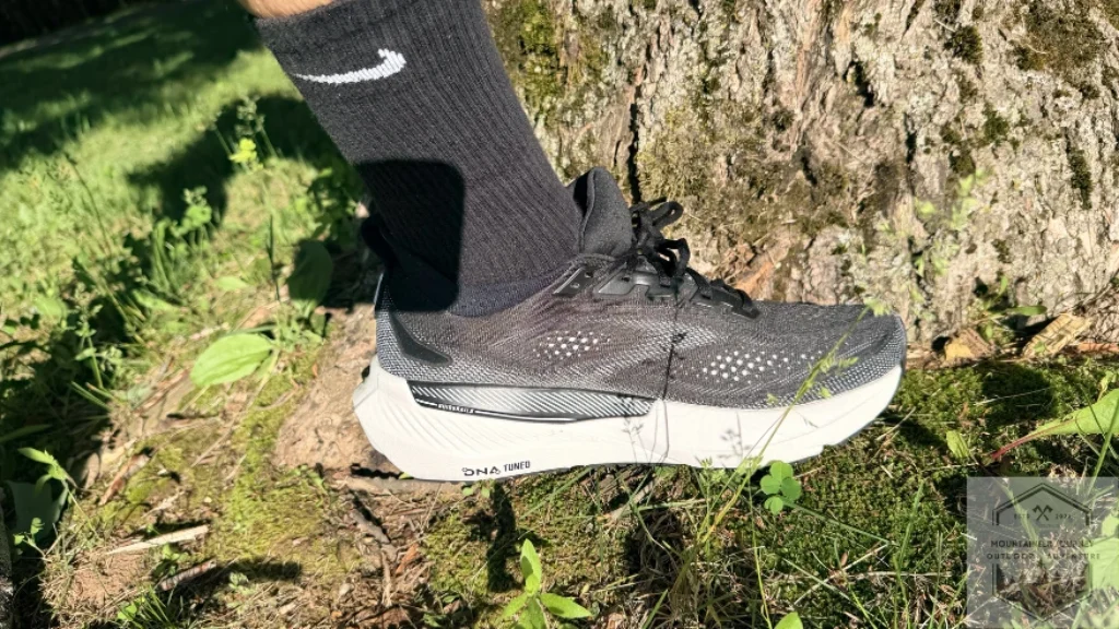Side view of the shoes showing the guide rail system over the heel
